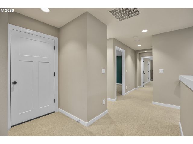 6015 Se STEELE St, Portland, OR 97206