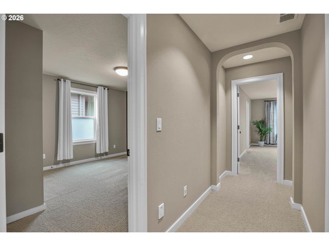 6015 Se STEELE St, Portland, OR 97206