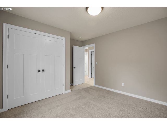 6015 Se STEELE St, Portland, OR 97206