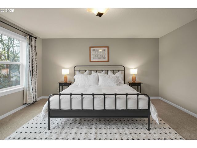 6015 Se STEELE St, Portland, OR 97206