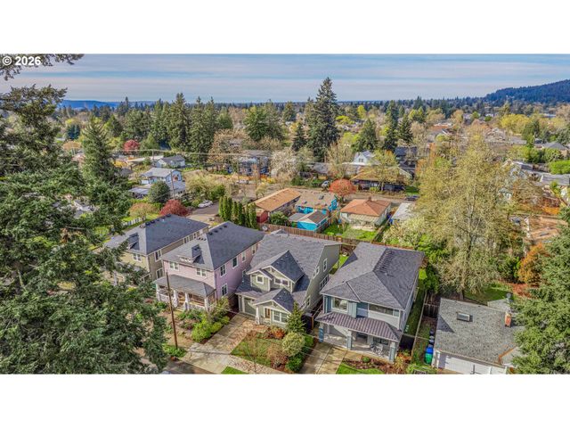 6015 Se STEELE St, Portland, OR 97206