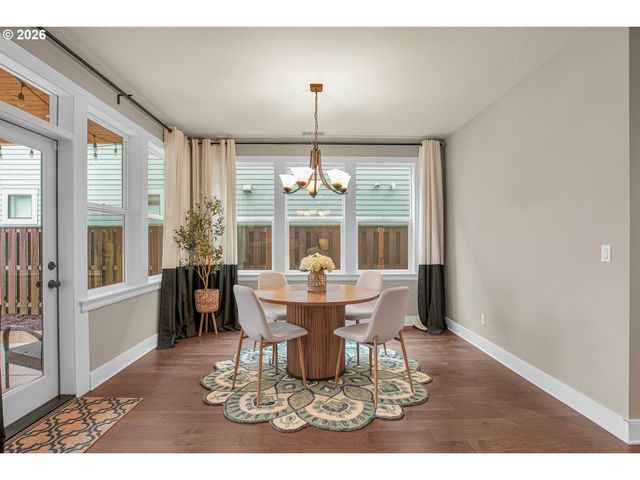 6015 Se STEELE St, Portland, OR 97206