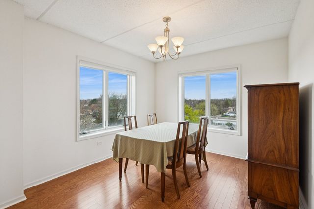 5155 Madison Street 509, Skokie, IL 60077