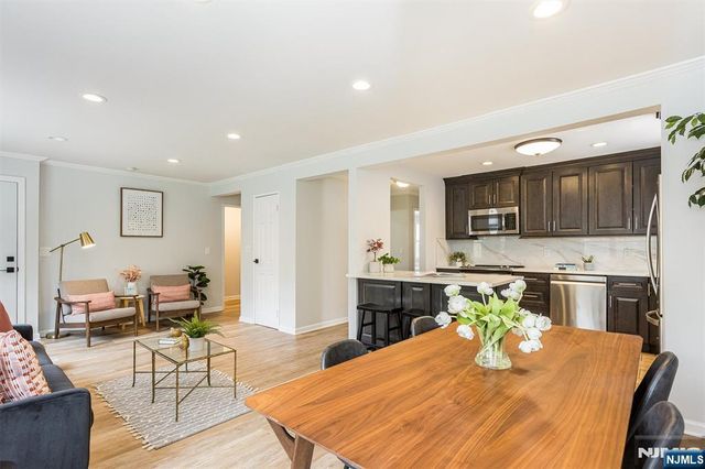 7 Van Vleck Street C0009, Montclair, NJ 07042