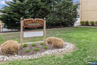 7 Van Vleck Street C0009, Montclair, NJ 07042