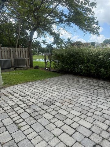 3064 SE 1st Dr 7, Homestead, FL 33033