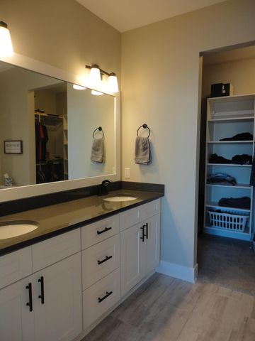 1469 Eagle Shore 41, Georgetown Twp, MI 49426