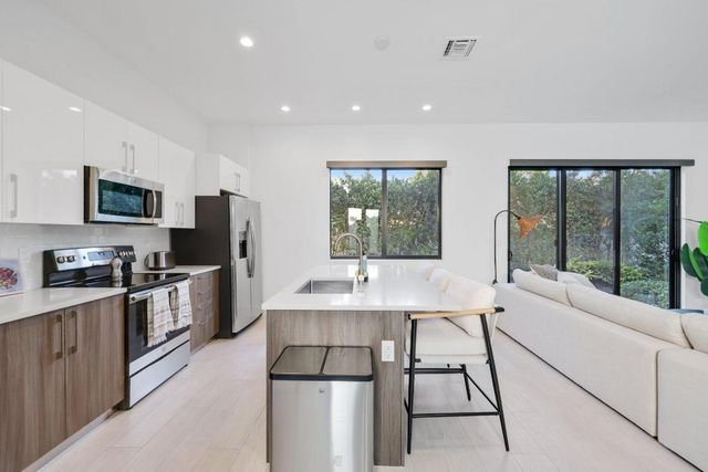 2201 Florida Boulevard, Delray Beach, FL 33483