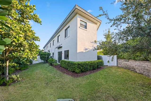 2201 Florida Boulevard, Delray Beach, FL 33483