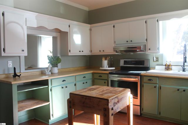 617 Cely Road, Easley, SC 29642