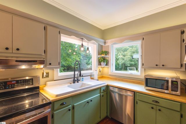 617 Cely Road, Easley, SC 29642