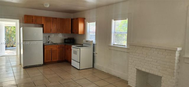 944 NW 81st Street A, Miami, FL 33150