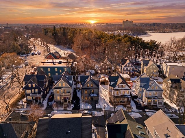 180 Larch Rd, Cambridge, MA 02138