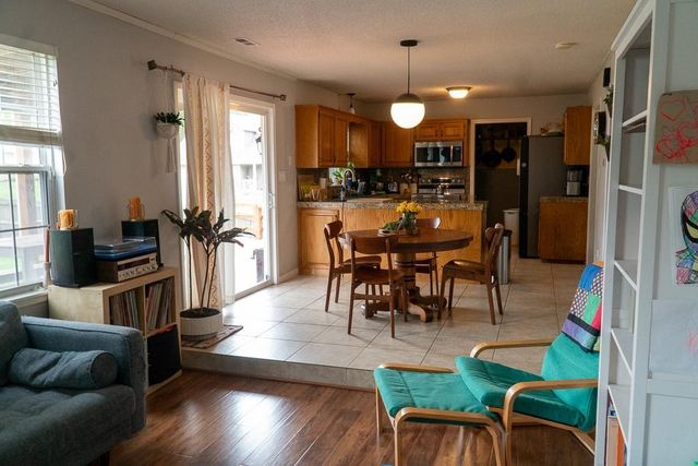 4301 NW Cortland Drive, Blue Springs, MO 64015
