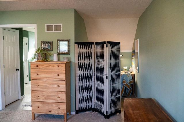 4301 NW Cortland Drive, Blue Springs, MO 64015