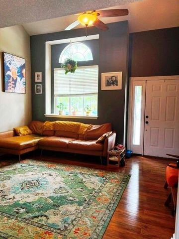 4301 NW Cortland Drive, Blue Springs, MO 64015