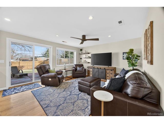 630 Estes St, Lakewood, CO 80215