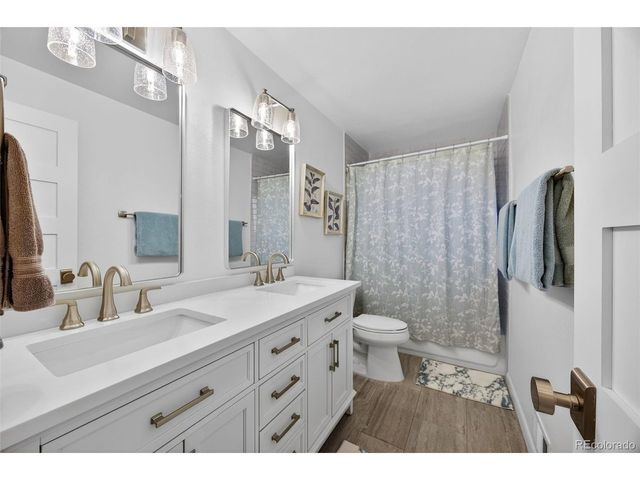 630 Estes St, Lakewood, CO 80215