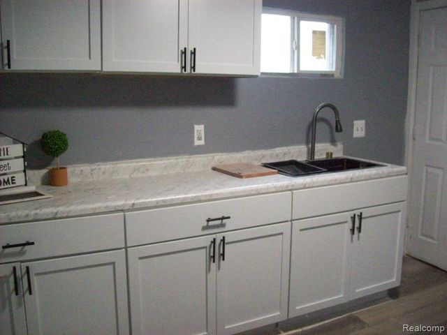 232 Cottage Street, Pontiac, MI 48342