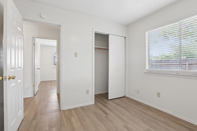 11912 Sunhillow BND B, Austin, TX 78758