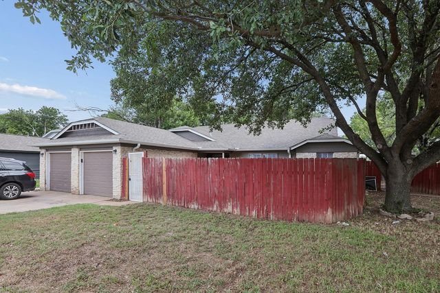 11912 Sunhillow BND B, Austin, TX 78758