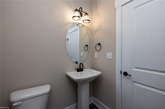 328 Station DR, Suffolk, VA 23434
