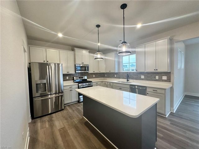 328 Station DR, Suffolk, VA 23434