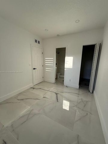 14848 SW 180th St, Miami, FL 33187