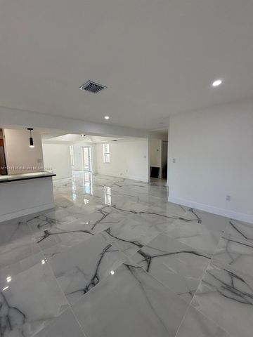 14848 SW 180th St, Miami, FL 33187