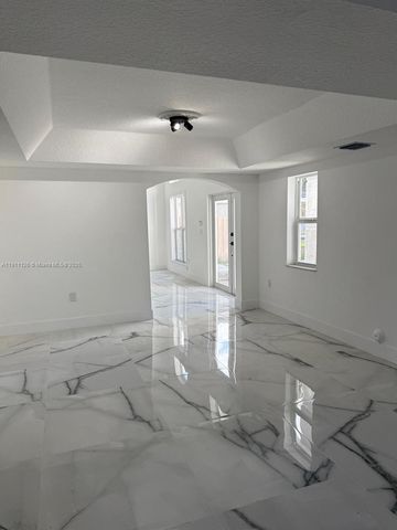 14848 SW 180th St, Miami, FL 33187