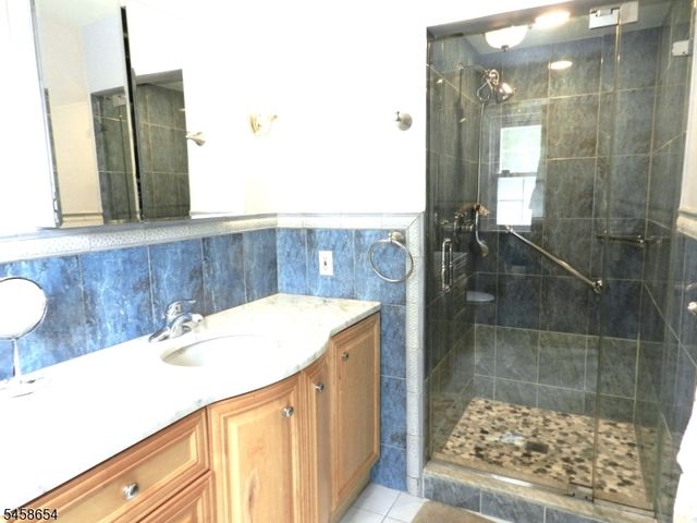 2 Koewing Pl, West Orange Twp., NJ 07052
