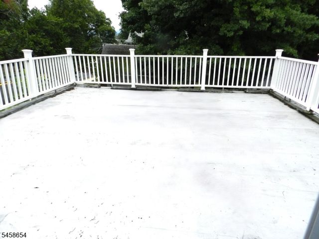 2 Koewing Pl, West Orange Twp., NJ 07052
