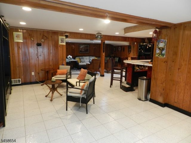 2 Koewing Pl, West Orange Twp., NJ 07052