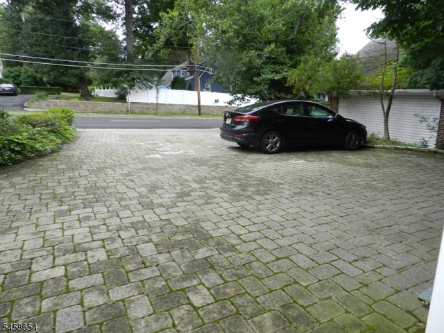 2 Koewing Pl, West Orange Twp., NJ 07052
