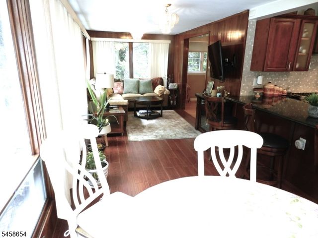 2 Koewing Pl, West Orange Twp., NJ 07052