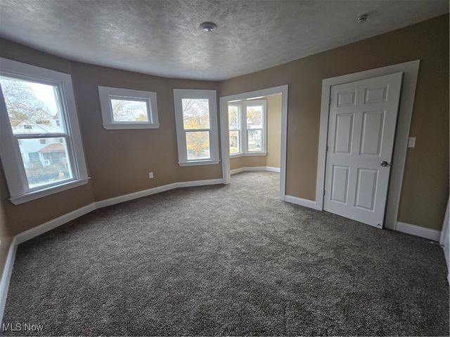 2294 E 100th Street, Cleveland, OH 44106