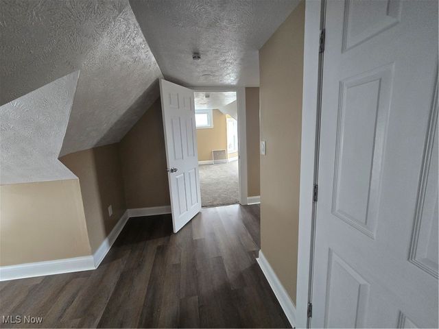 2294 E 100th Street, Cleveland, OH 44106