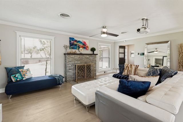 4006 Walnut Hill Lane, Dallas, TX 75229