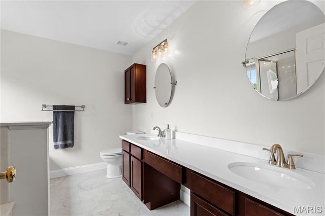 101 Wyndcrest Court, Lake St Louis, MO 63367