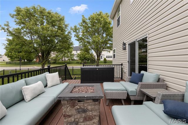 101 Wyndcrest Court, Lake St Louis, MO 63367