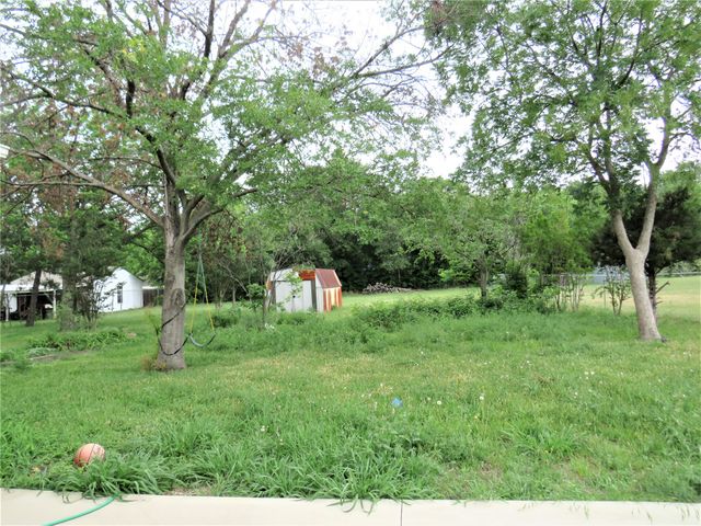 1026 Thomas Street, Denton, TX 76201