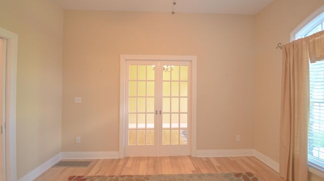 1110 Creekside Drive, Lawrenceburg, KY 40342