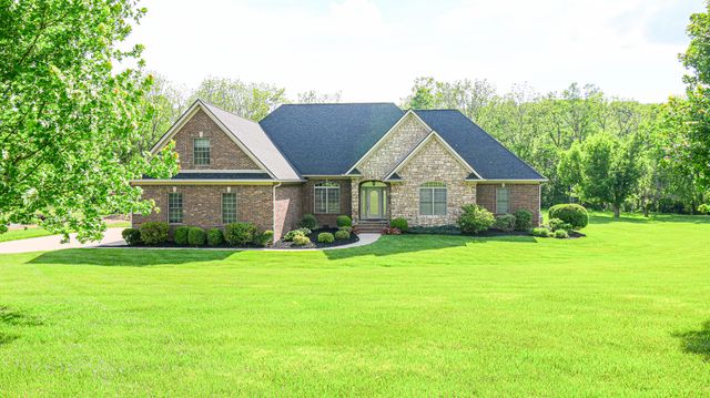 1110 Creekside Drive, Lawrenceburg, KY 40342