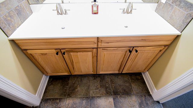 1110 Creekside Drive, Lawrenceburg, KY 40342