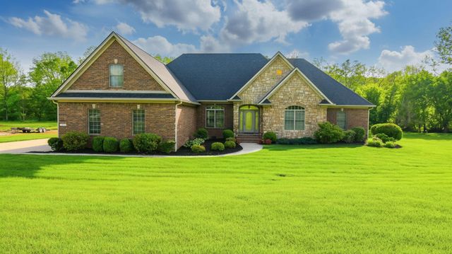 1110 Creekside Drive, Lawrenceburg, KY 40342