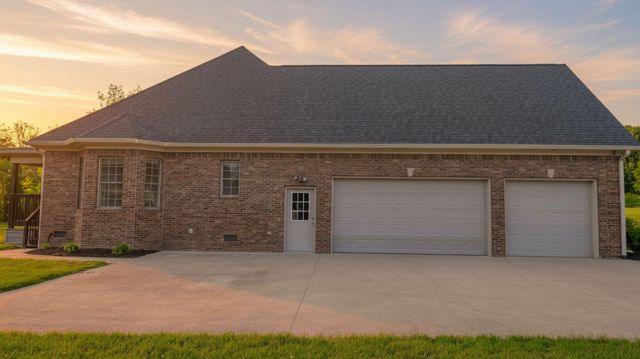 1110 Creekside Drive, Lawrenceburg, KY 40342