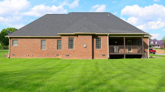 1110 Creekside Drive, Lawrenceburg, KY 40342