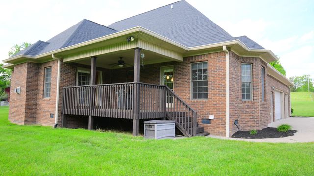 1110 Creekside Drive, Lawrenceburg, KY 40342