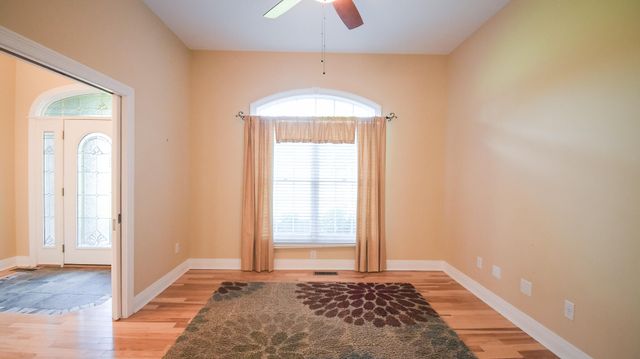 1110 Creekside Drive, Lawrenceburg, KY 40342
