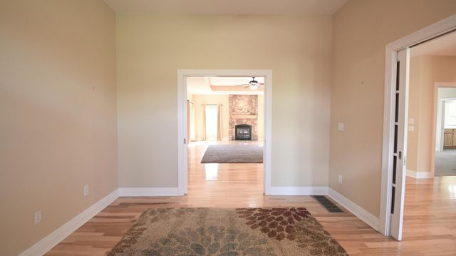 1110 Creekside Drive, Lawrenceburg, KY 40342